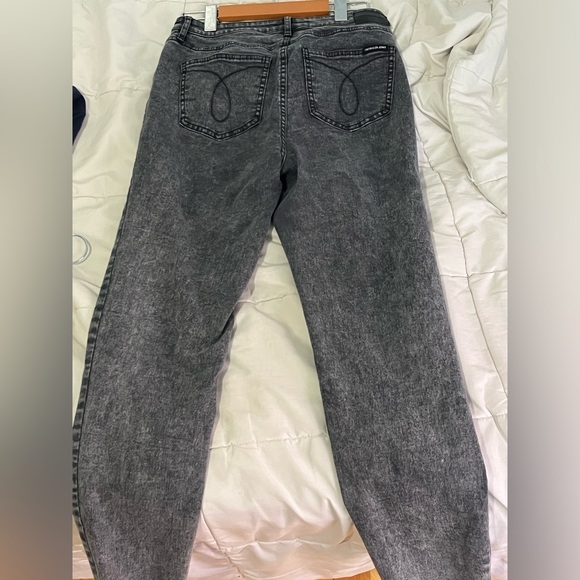Calvin Klein black wash vintage jeans size 28 - Picture 3 of 4